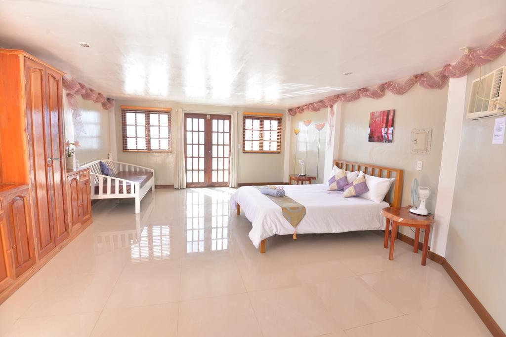 Lanas Beach Resort Romblon Island Szoba fotó