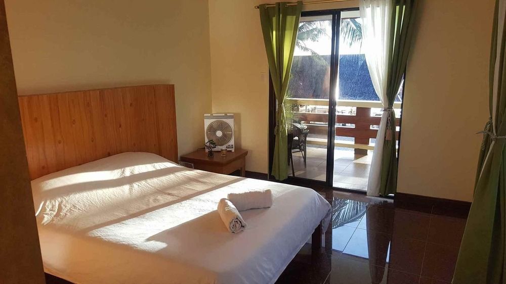 Lanas Beach Resort Romblon Island Kültér fotó