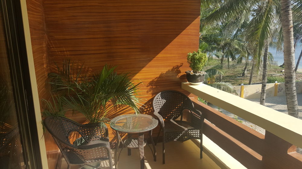 Lanas Beach Resort Romblon Island Kültér fotó
